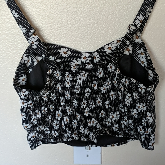 Daisy print cropped tank - Picture 3 of 3